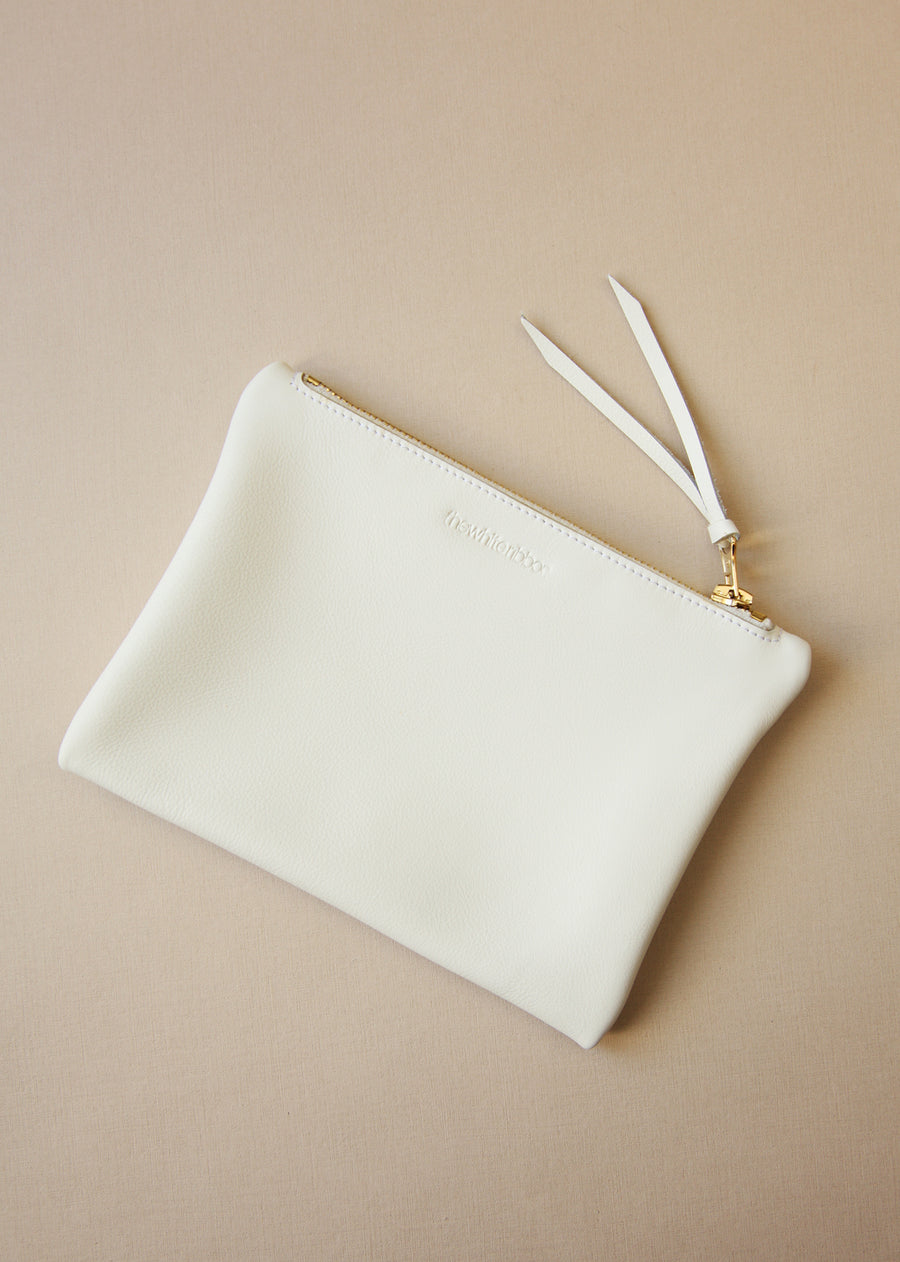Ivory Pearl Clutch Bag Ivory Evening Bag Ivory Bridal Purse Pearl Bag Ivory  Wedding Clutch Bag With Long Detachable Silver Chain Strap - Etsy | Bridal  clutch bag, Clutch bag wedding, Pearl